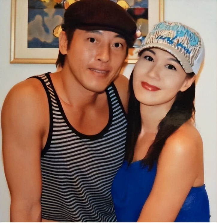 吴绮莉:生女22年,成龙不认,三人恩怨越积越深_涪州汇