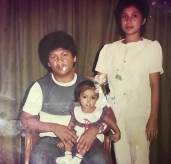 在香港，34岁的菲佣，抛下4个女儿，半夜躲在被窝痛哭，心酸人生