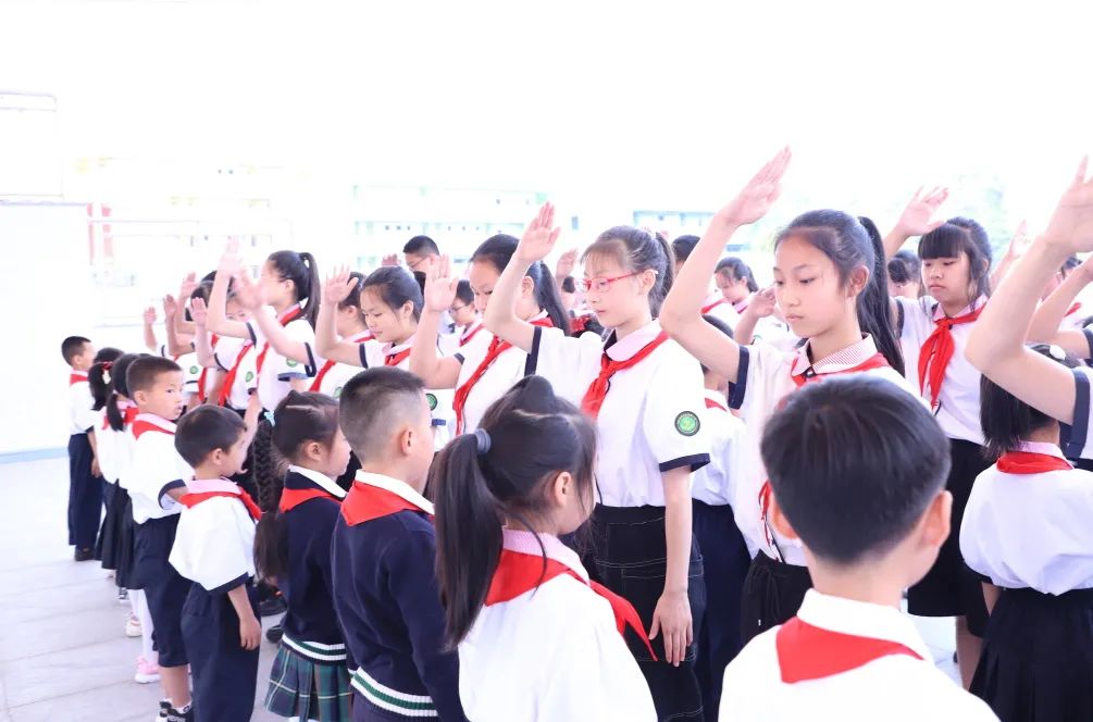 红领巾心向党 争做新时代好队员｜成都市双流区黄甲小学