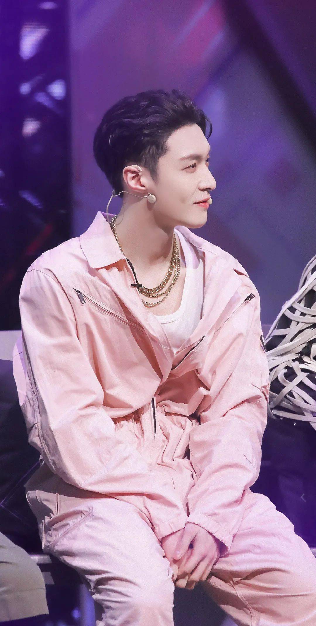 连明星都开始考编制，关晓彤张艺兴进入中国国家话剧院