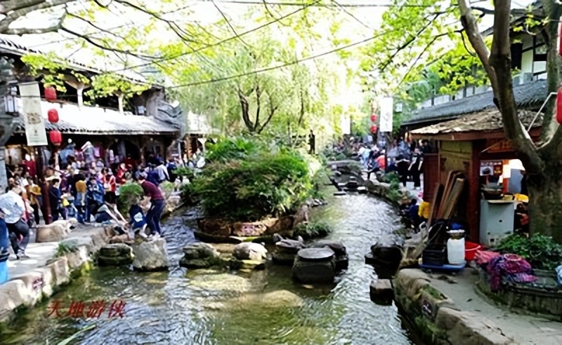 川西北行三：晨凭吊地震遗址双流览黄龙溪（图文）