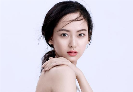 誓颜永恒：水、乳、霜、精华的正确护肤顺序