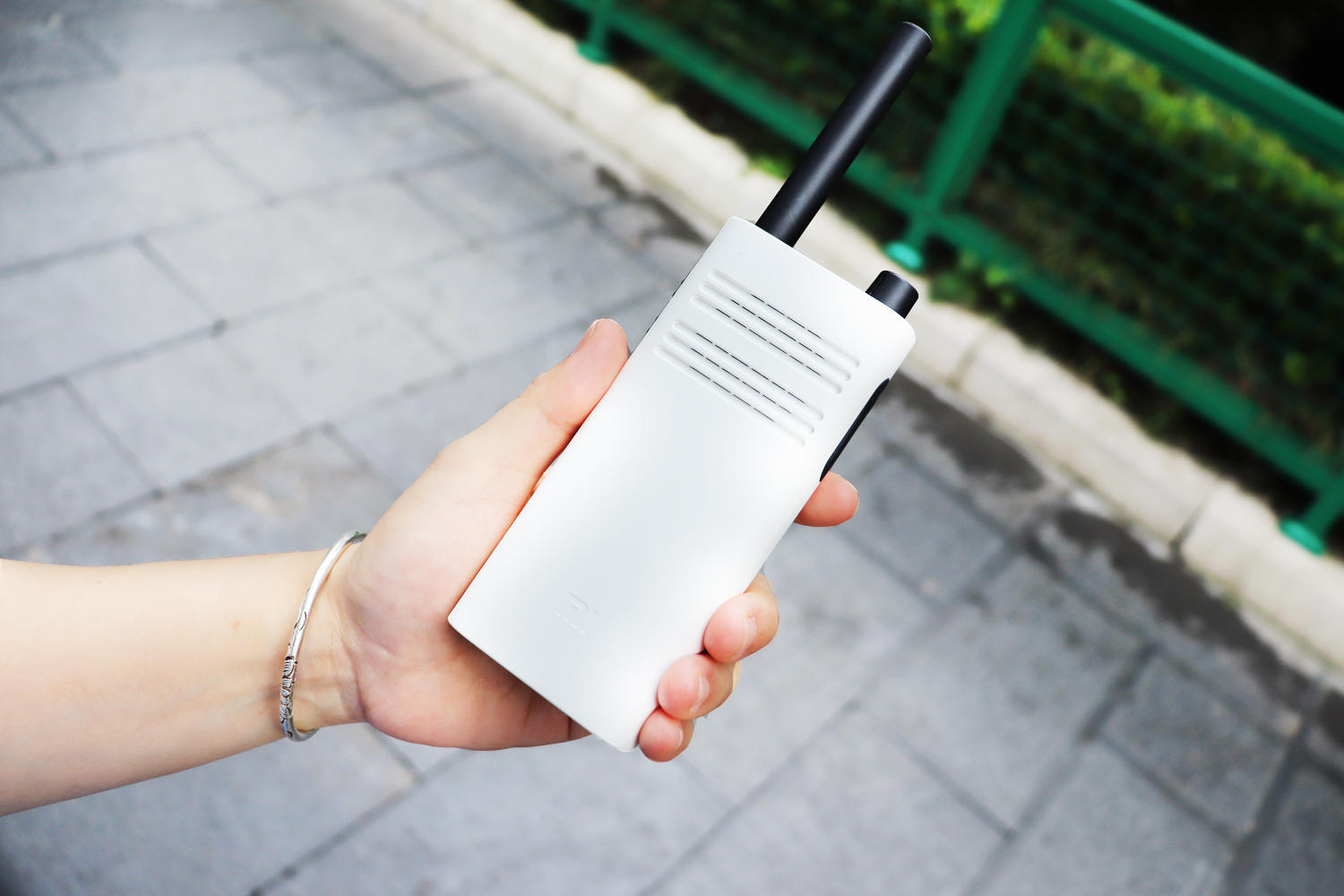 入门级对讲机怎么选？小米对讲机Lite上手体验，支持米家批量写频