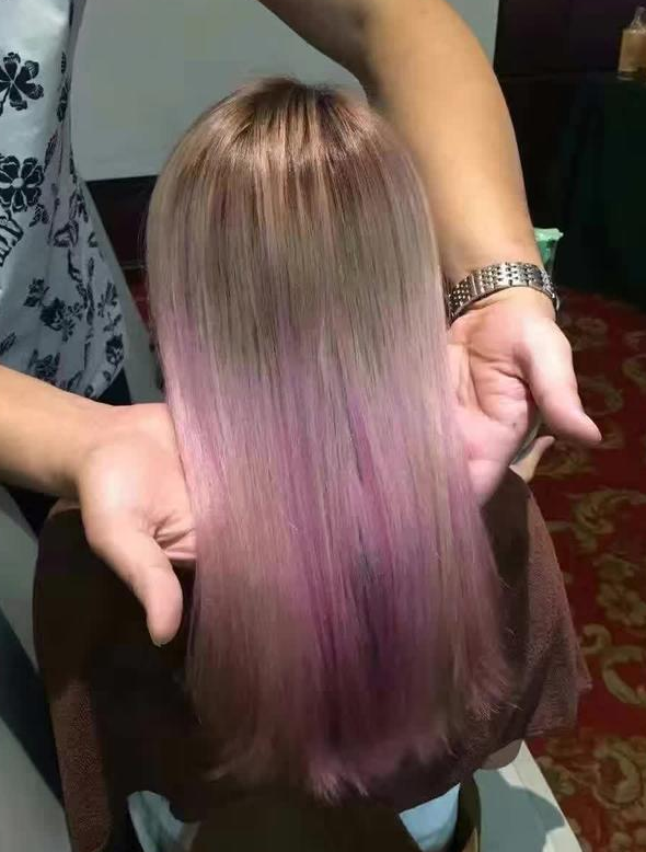 烫发太丑第二天拉直会影响发质吗？可以，要选对方法，否则很伤发