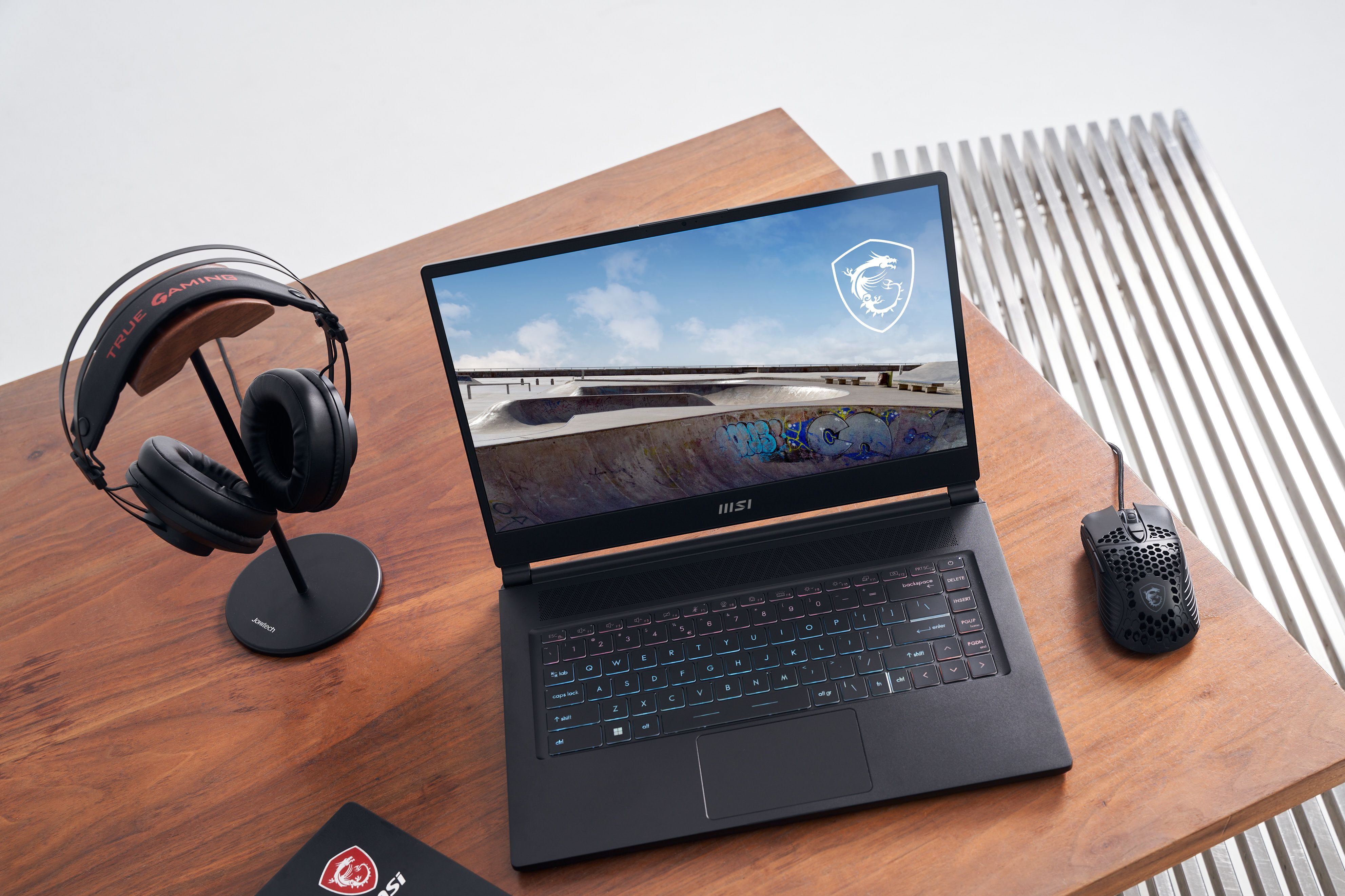 提升工作效率的绝招，从选对轻薄笔记本开始