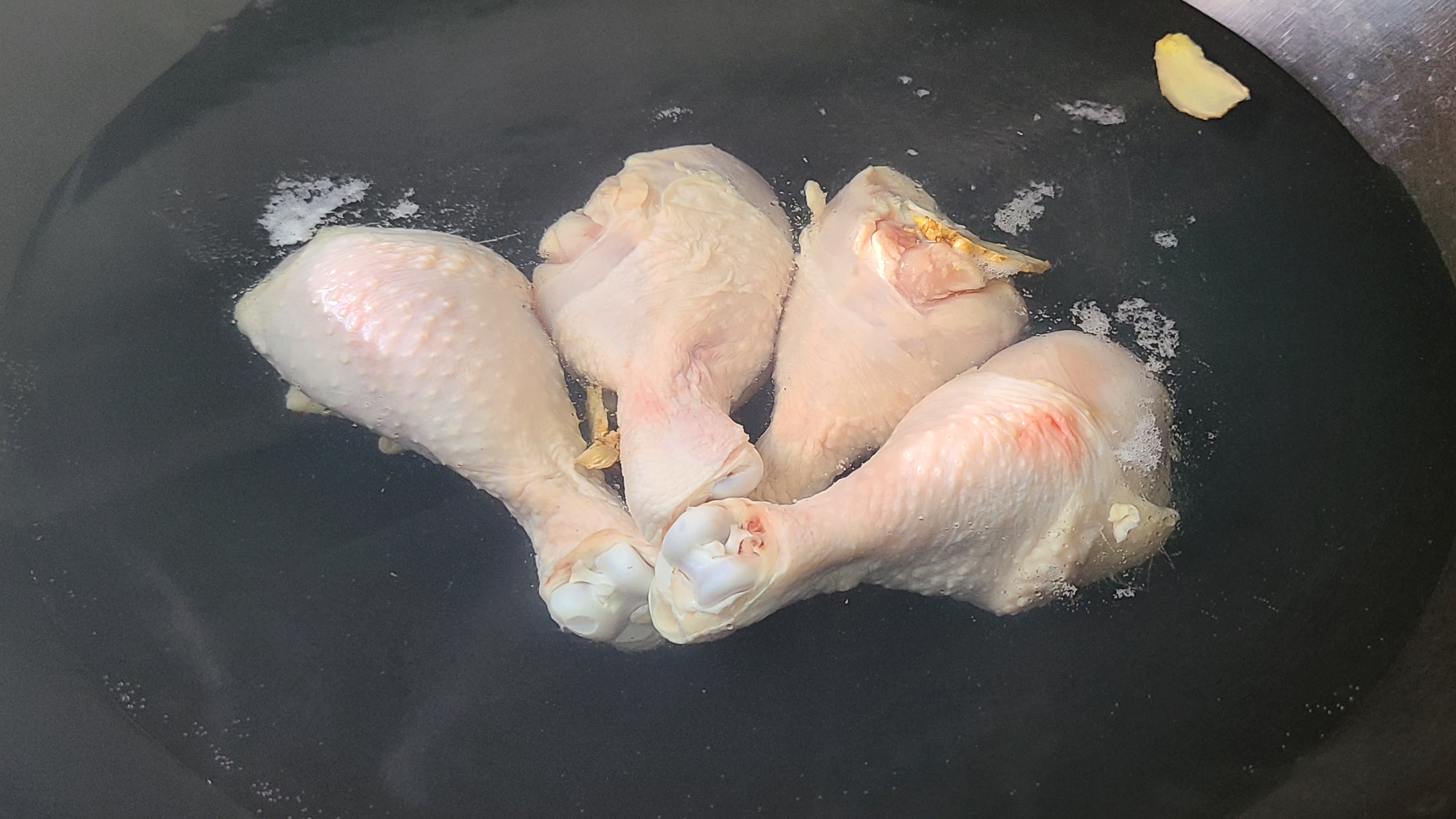 葱油手撕鸡在广东出了名，手把手教你做出来，好吃味美香味浓