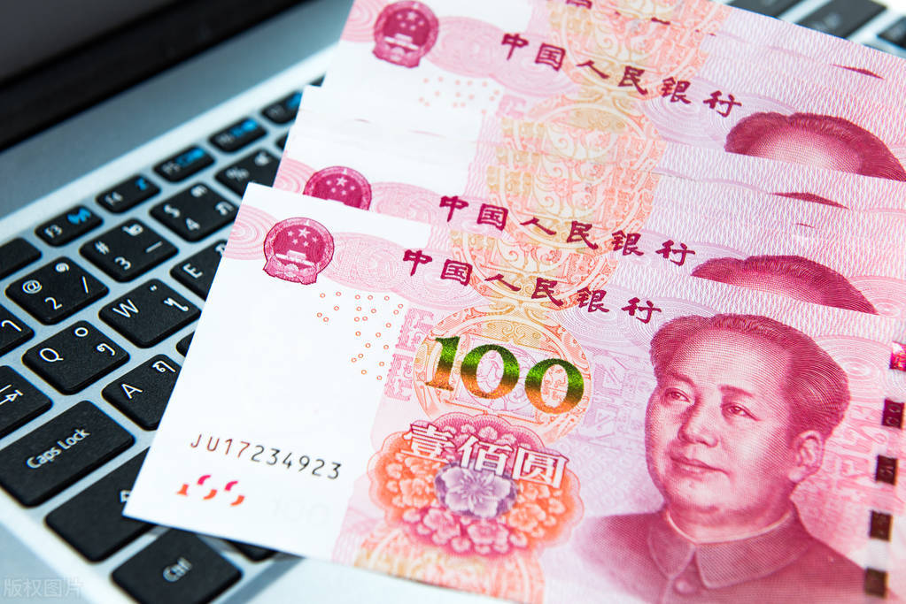 山东2022年退休人员养老金，为啥统一用6893元基数计算？还涨吗？