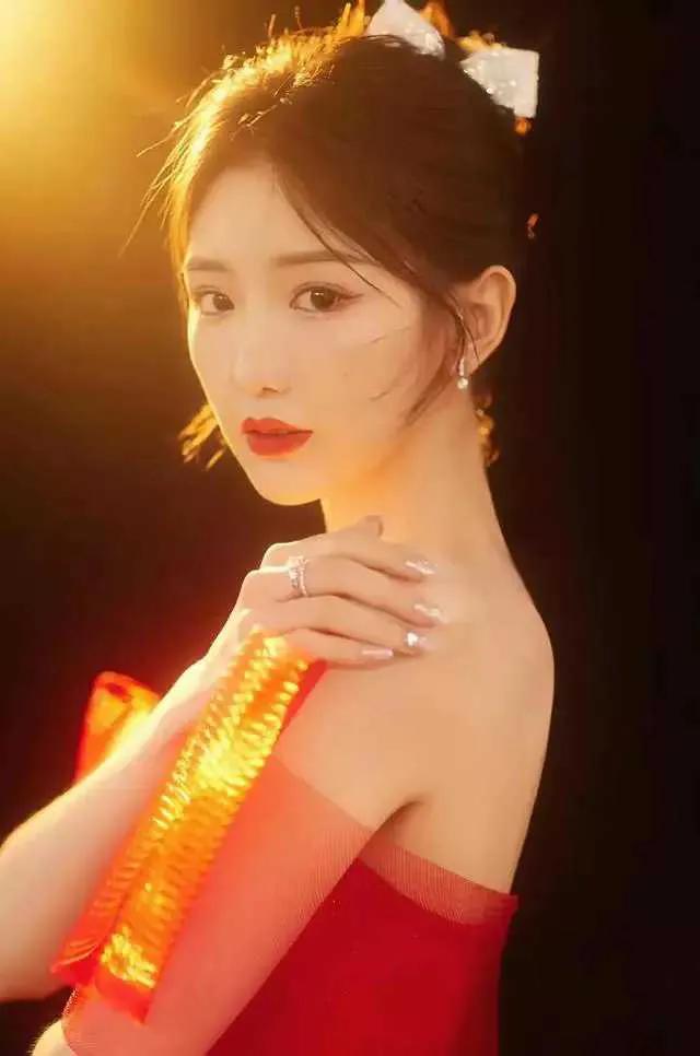 盘点毛晓彤的美照，哪张最吸引你