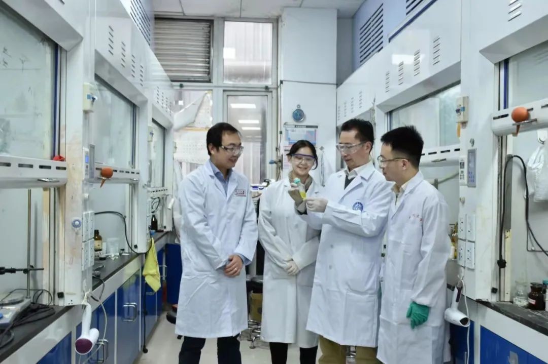 四川“高能”女学霸：聚焦新冠病毒，一作发表《Science》！