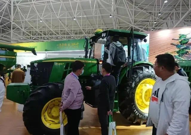 黑龍江農(nóng)機購置補貼額2022年修訂，看看拖拉機補貼多少錢？