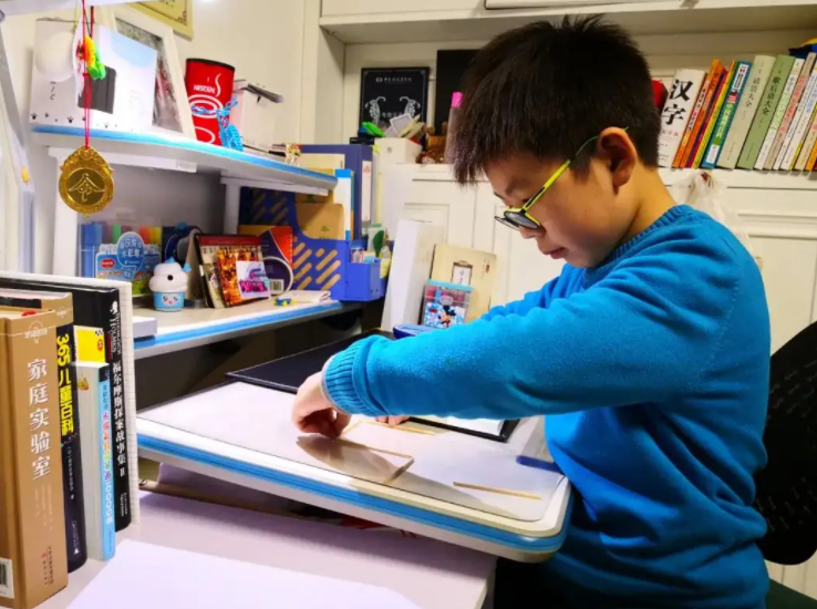 600多所中小学“紧急停课”，何时能恢复线下教学？家长喜忧参半