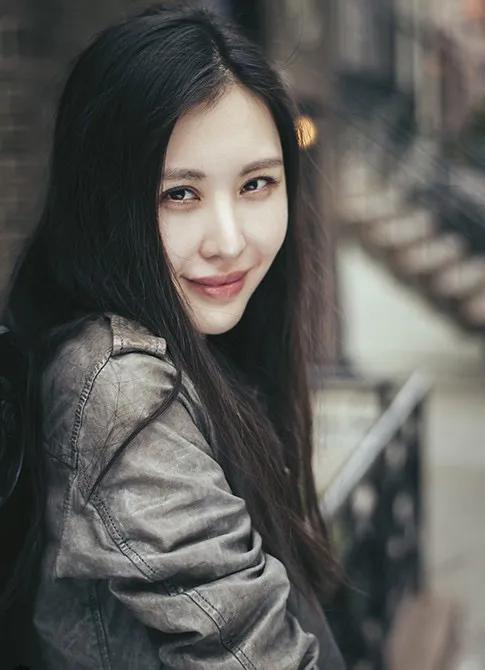 田朴珺，10张精美的照片