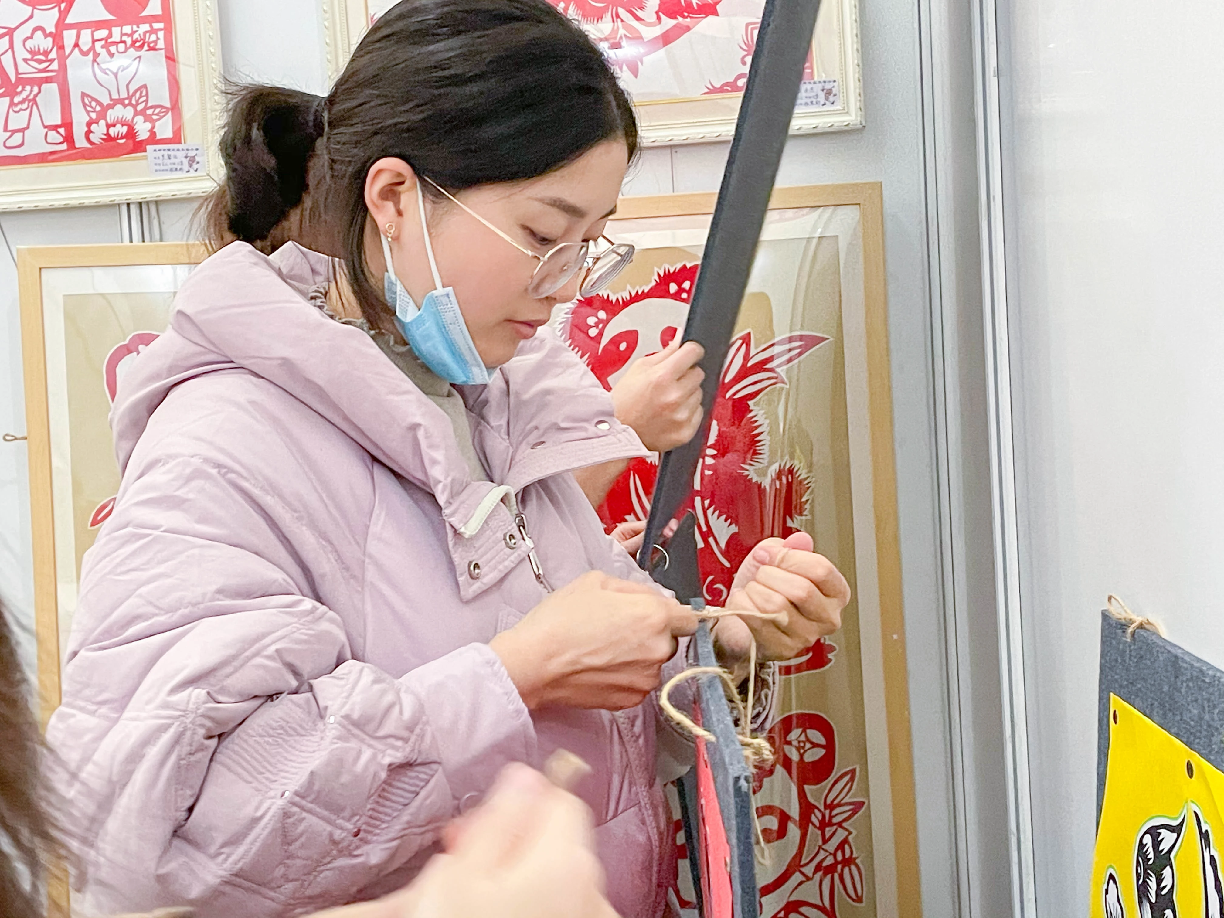 成都市双流区永安小学——非遗剪纸花开双流,文化传承亮眼成都