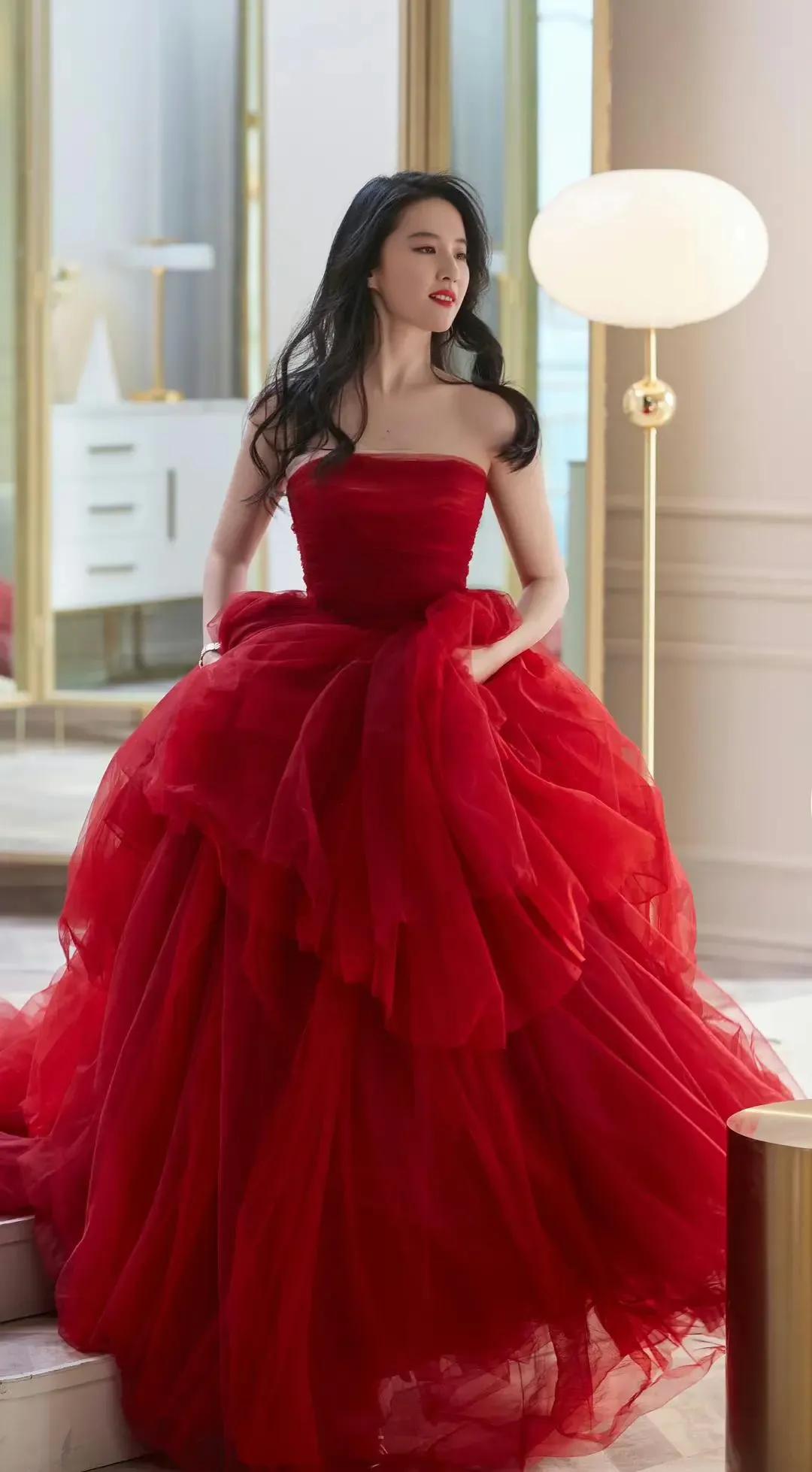 合集照片~刘亦菲