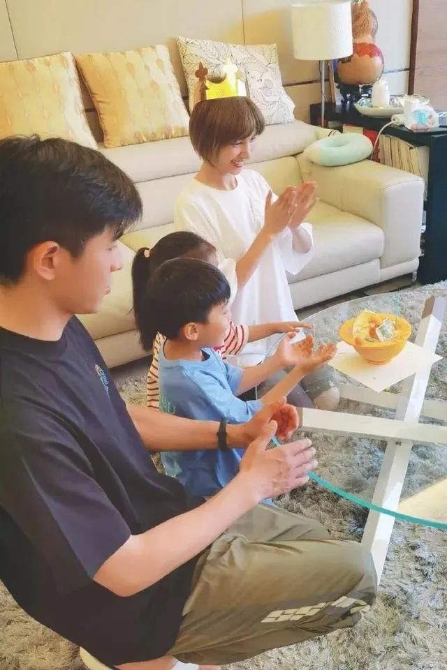 长了一张风流帅气的脸，情史却很干净，娱乐圈这8位男星太稀缺了
