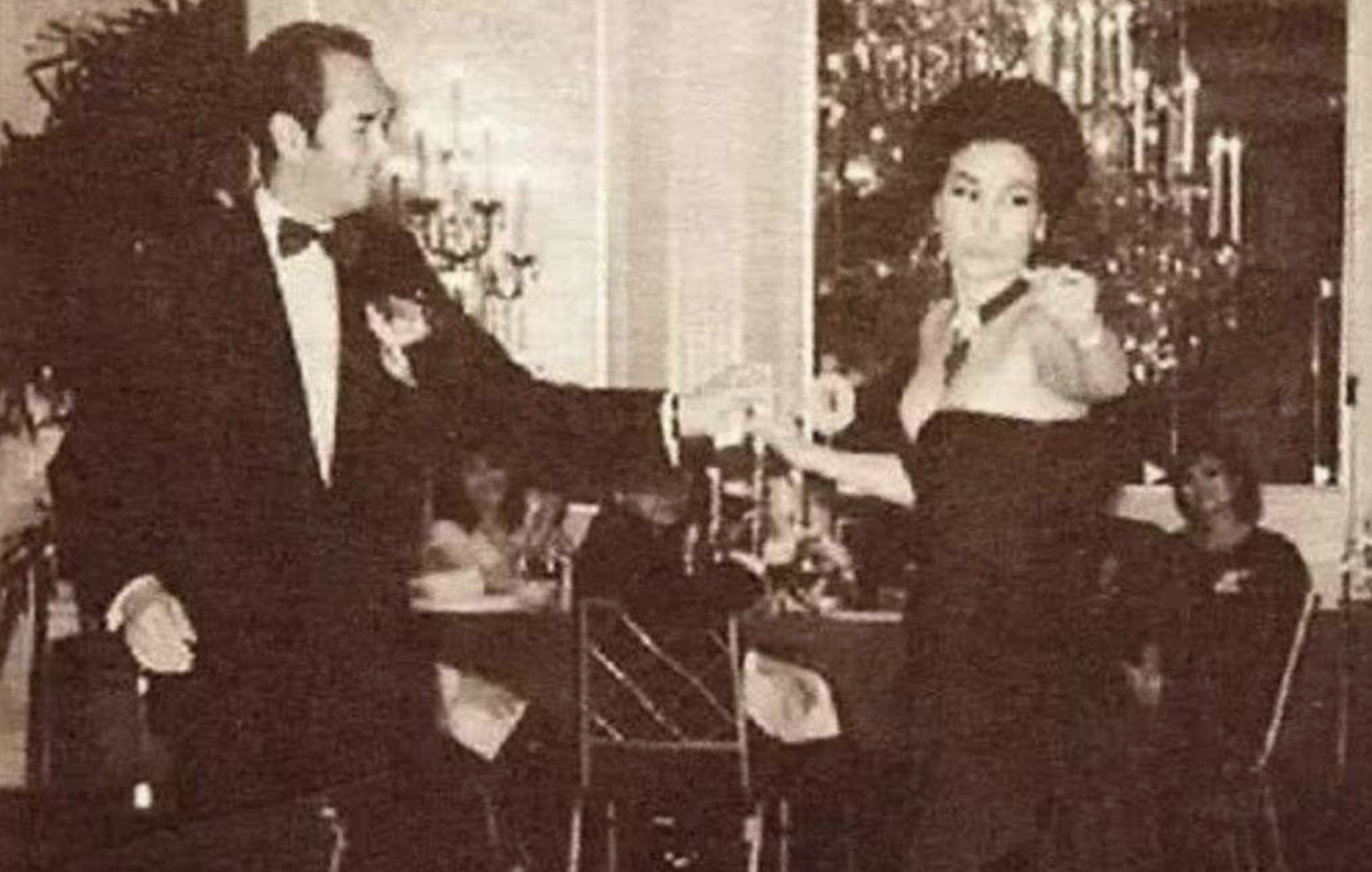 仅仅11天，就有12位名人接连离世，一天失去2位艺术家，最大95岁