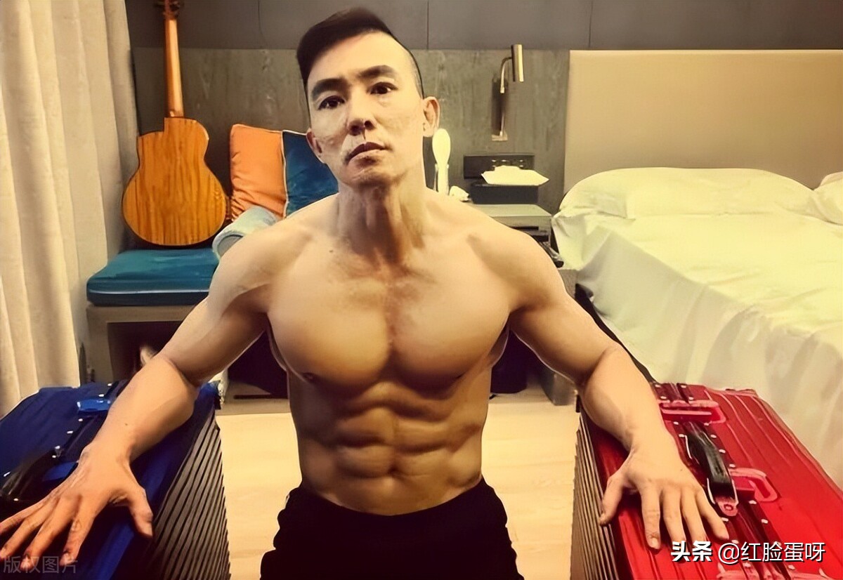 刘畊宏，那个带我健身爆红的肌肉男