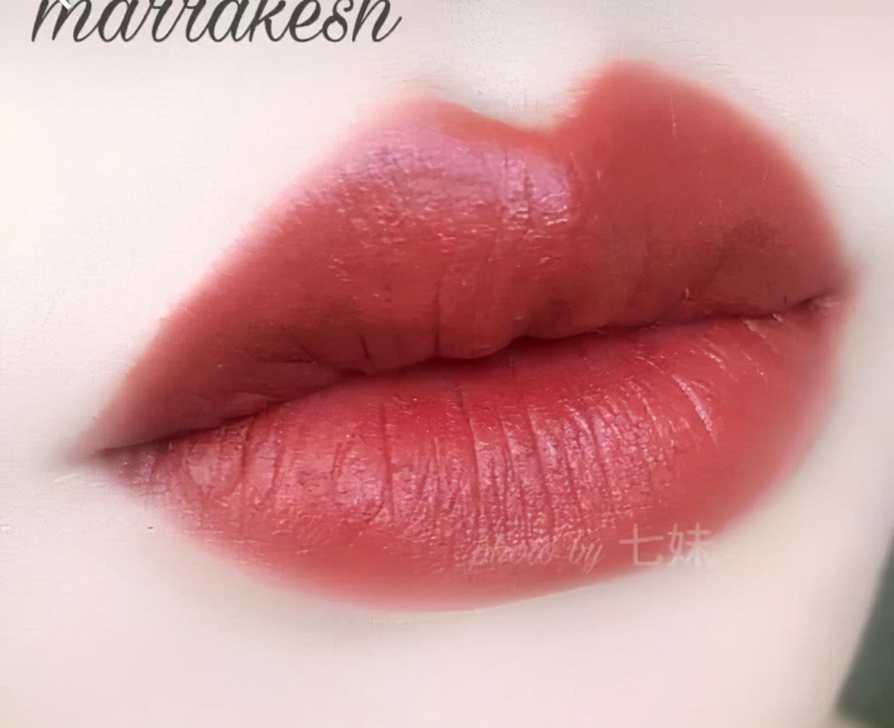 黄皮MM的福利!皮肤不白也不怕,5种素颜口红颜色，你最喜欢哪款？