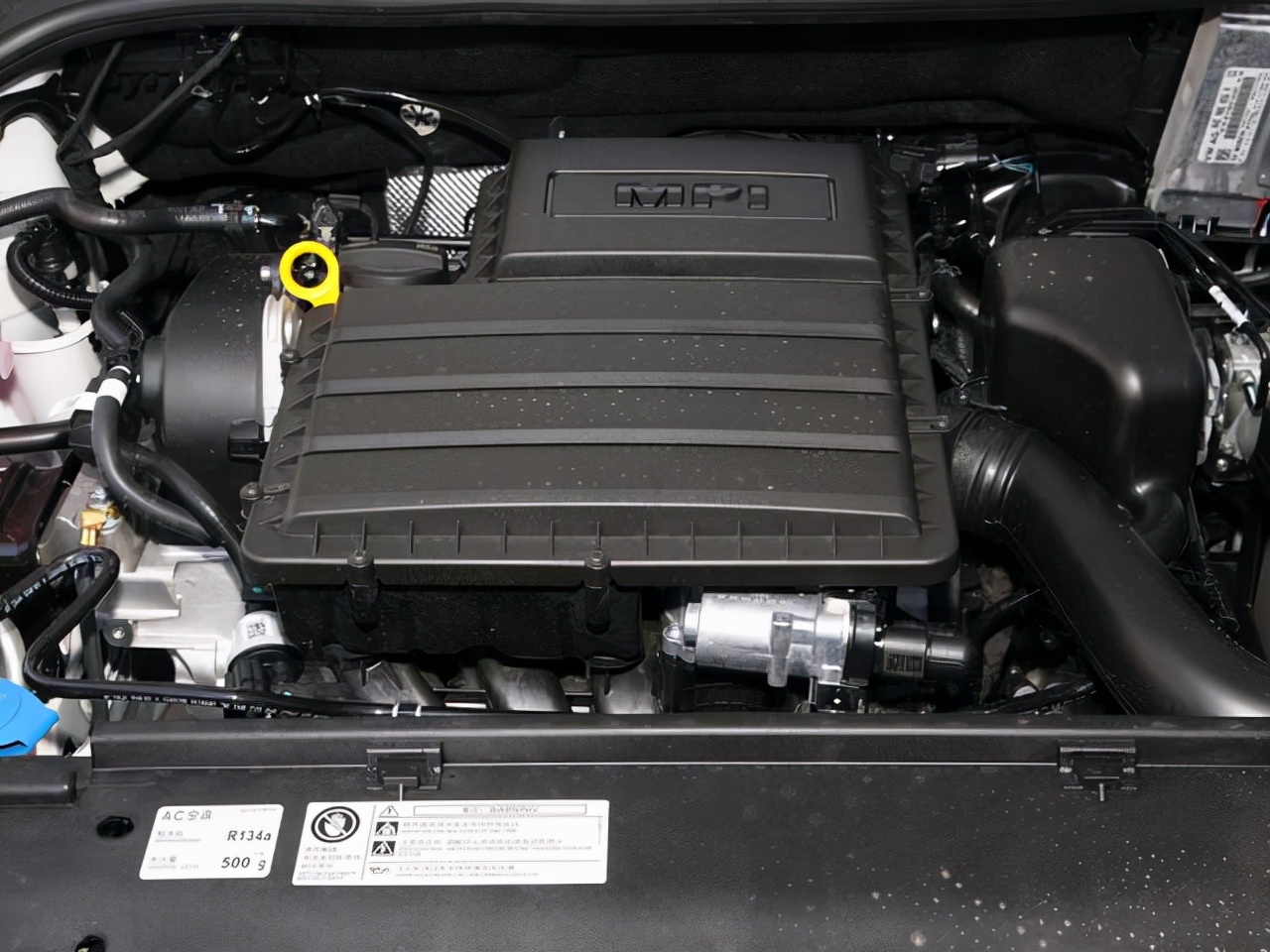大众斯柯达昕锐，纯正“德系血统”，油耗5.6L，售5.99万太亲民