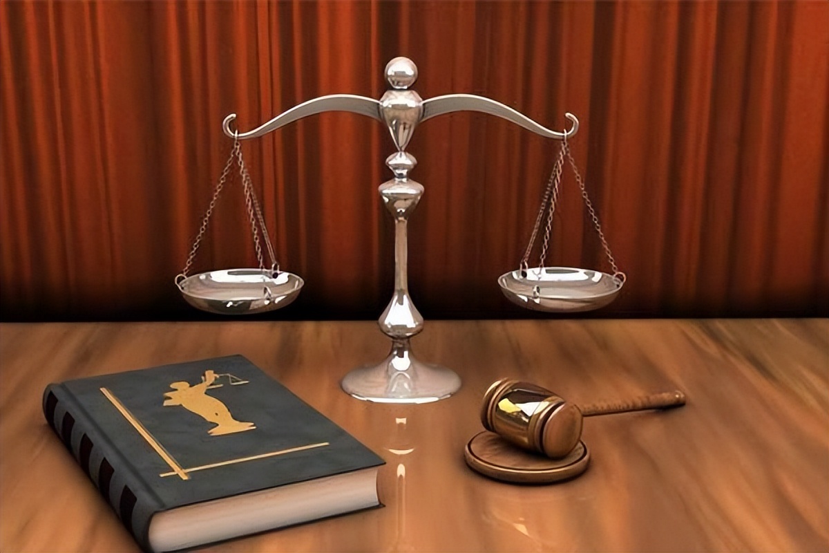 四川成都婚姻家庭律师：婚内出轨的法律后果有哪些？