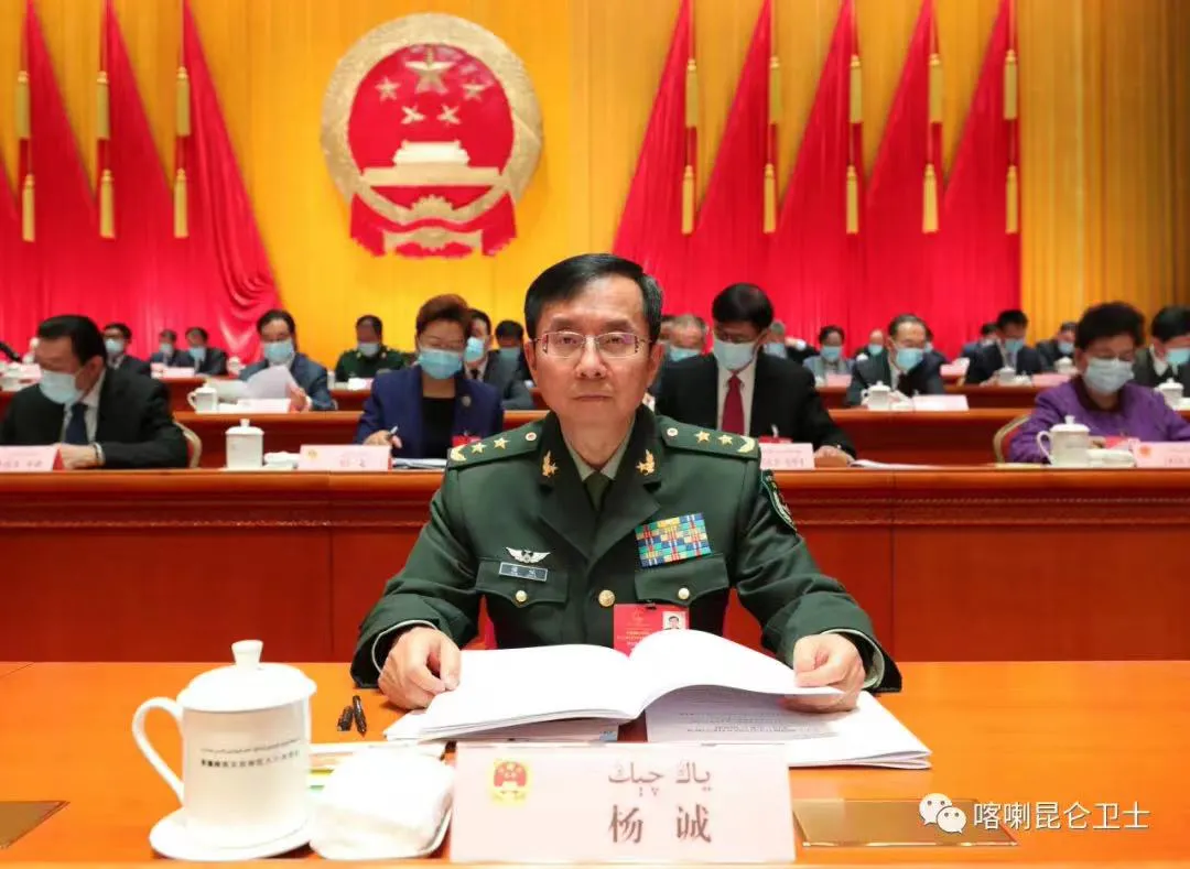 新一任新疆军区司令员就位：曾坐镇南疆，参加过两次大阅兵