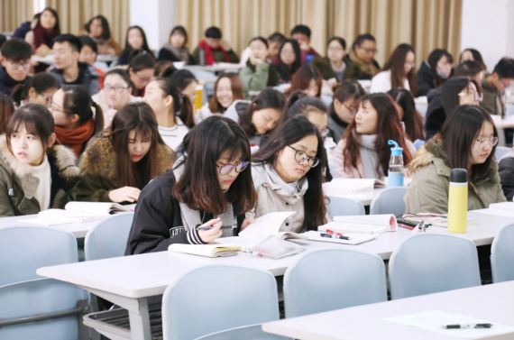 大学生的“奶头乐”，越来越多的年轻人正在依赖，却忽视了反作用