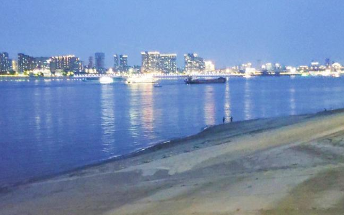 持续高温：长江、嘉陵江、洞庭湖口“渴”了｜光热发电概念上火