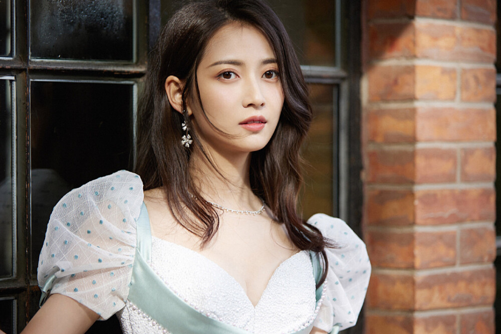 四川的女星很美呀！这5位女星个个貌美如花，你最喜欢谁