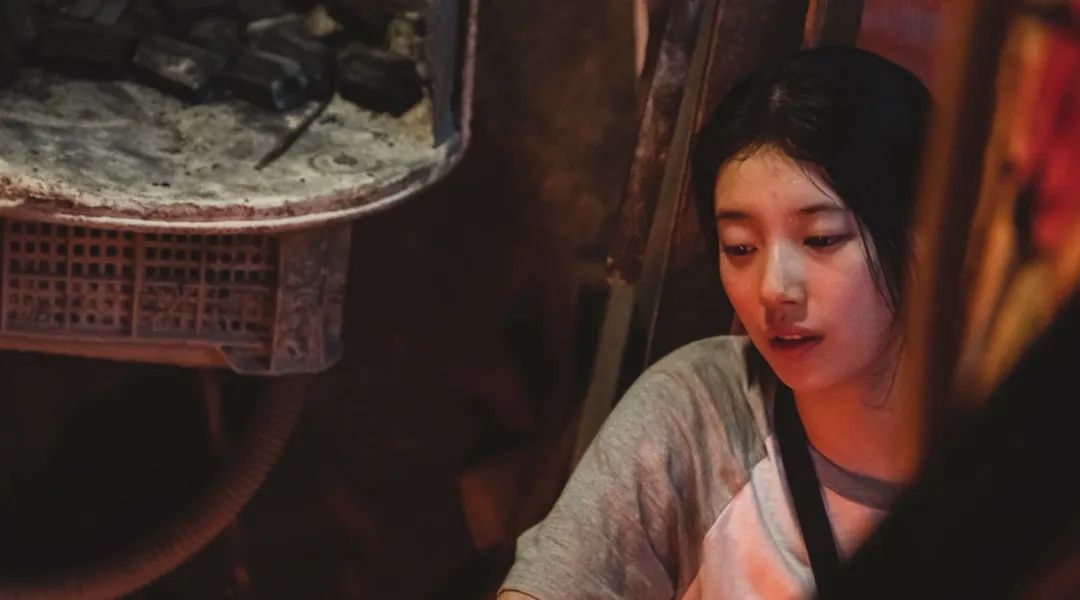 想学《寄生虫》，可惜功败垂成