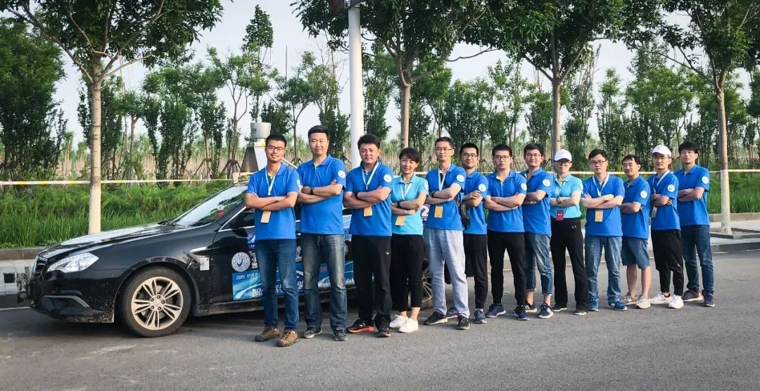北京高校“智能车”团队：屡获竞赛大奖，亮相央视新闻，备受关注！
