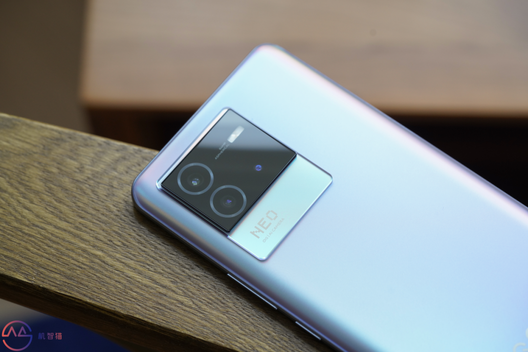 iQOO Neo6 SE测评：砍配置，不砍体验