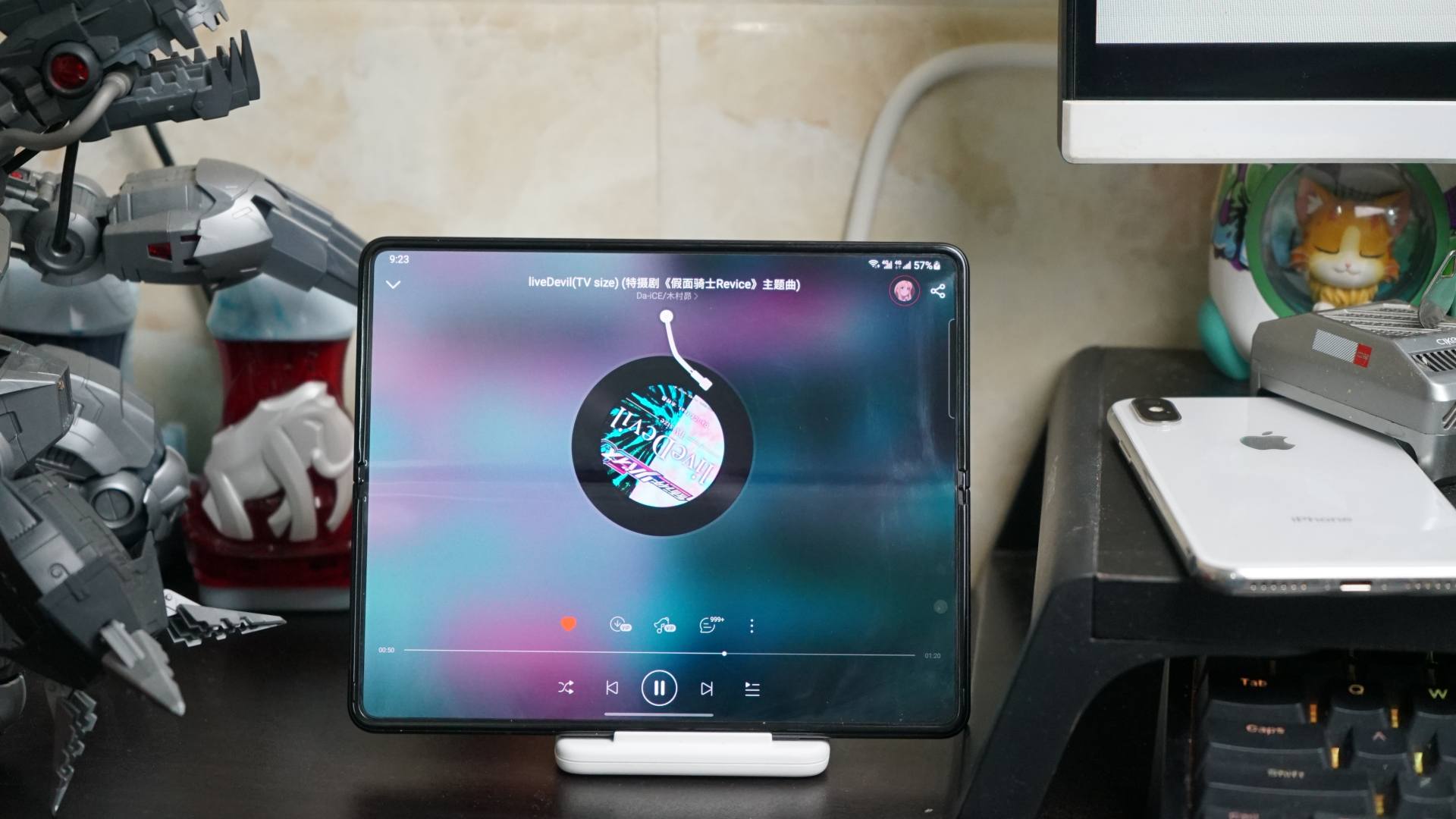 解放桌面杂乱充电，aigo小魔方 20W PD快充插座实现自由快充