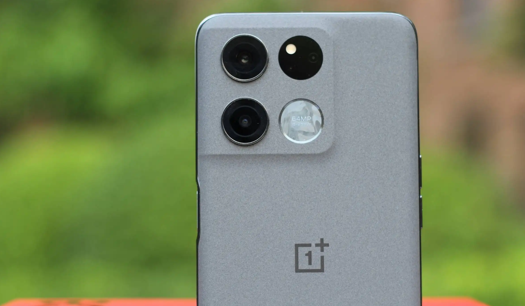 2000价位真香机盘点：旗舰芯片、超大内存、稳帧黑科技应有尽有