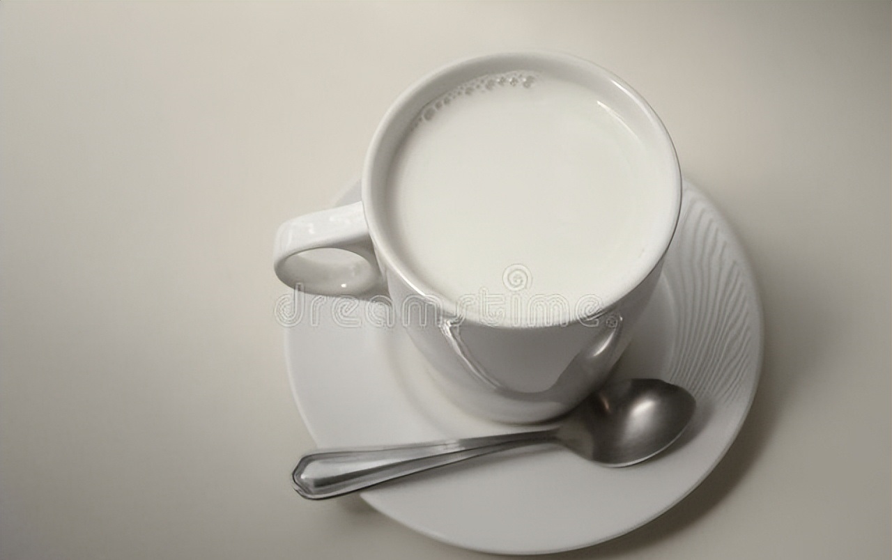 喝粥、吃面条、喝牛奶，都不能养胃，还可能使胃病变得更严重