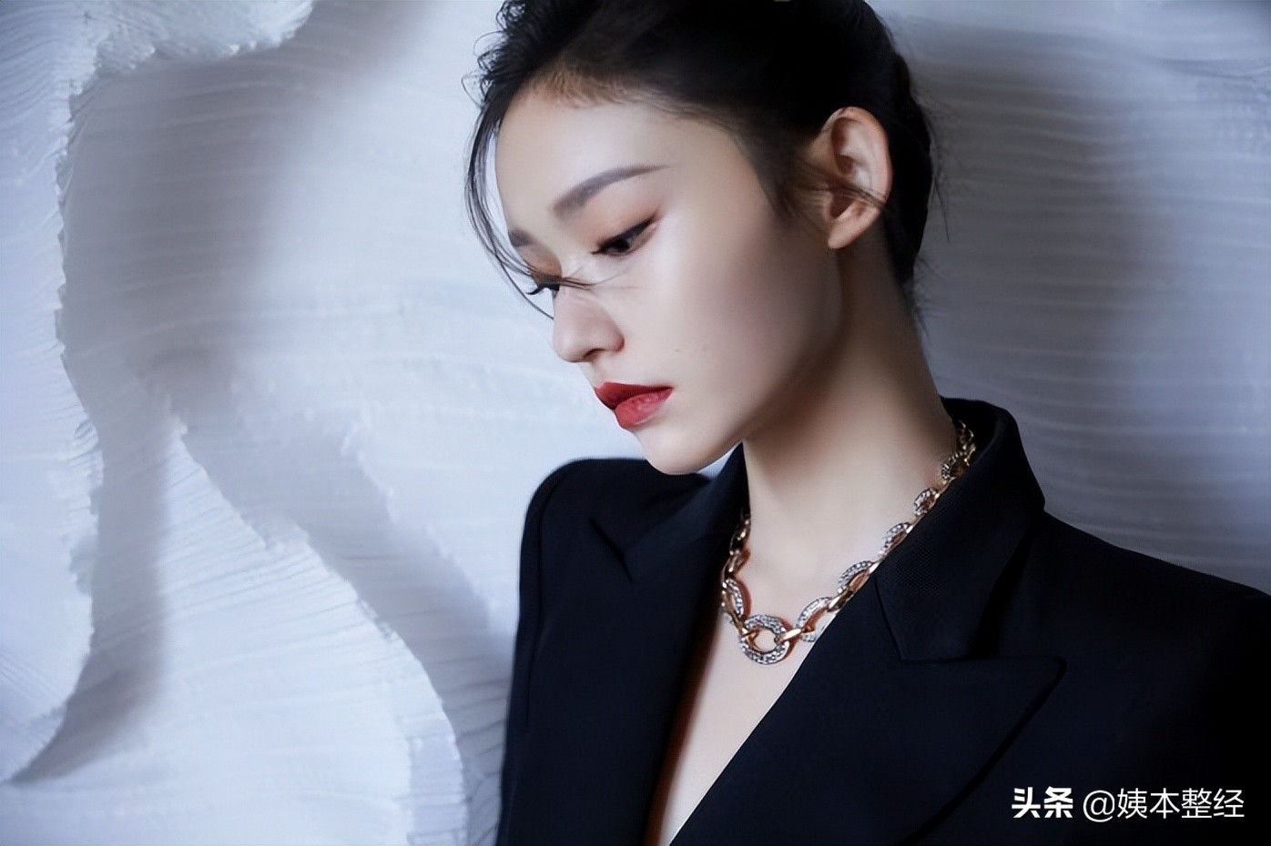 林允颜值变化史：高美商逆袭，堪称隐藏的骨相王者