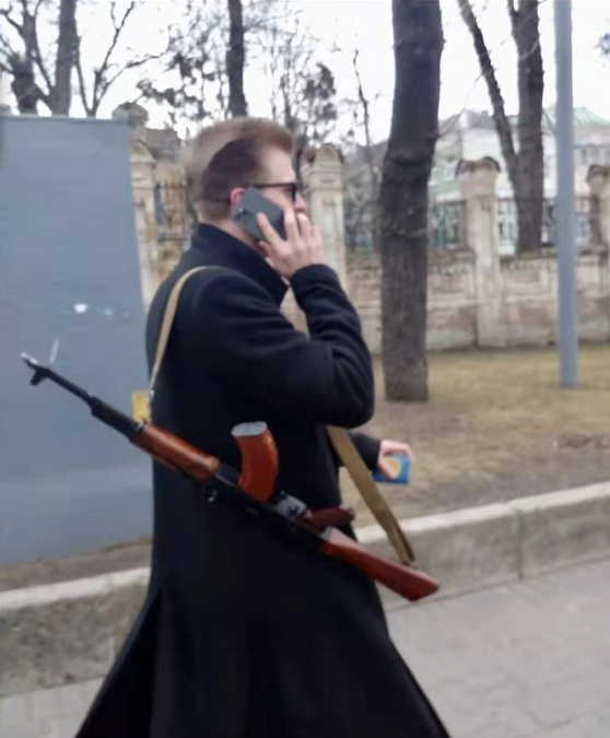 �ڿ����ġ��Ի���Ϊ�����˿�Ц���ã���ս50Сʱ��������˳����