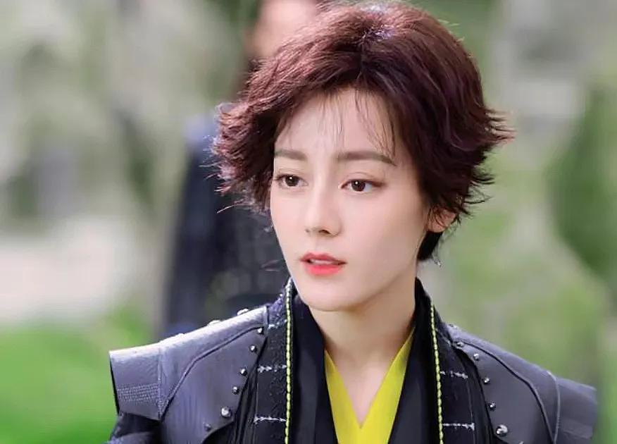 你说，人怎能长得这么好看？