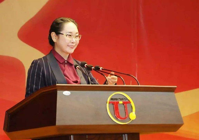 她卖豆腐起家45岁丧夫，却成为天津女首富，给武汉和汶川捐1亿