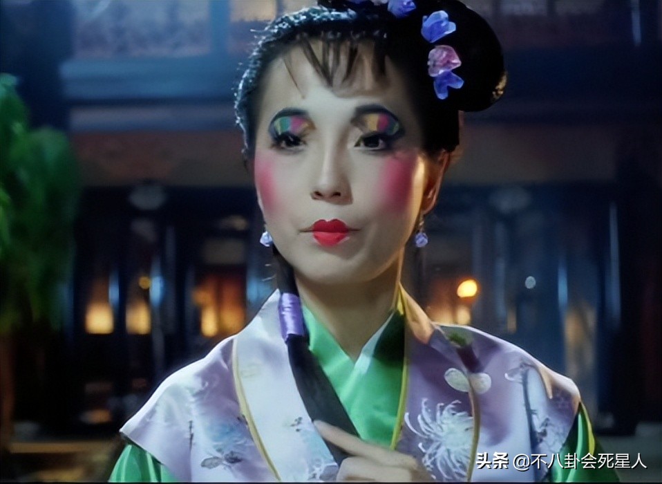 娱乐圈“丑女”不简单：开100家餐厅、得影后、捐退休金做公益