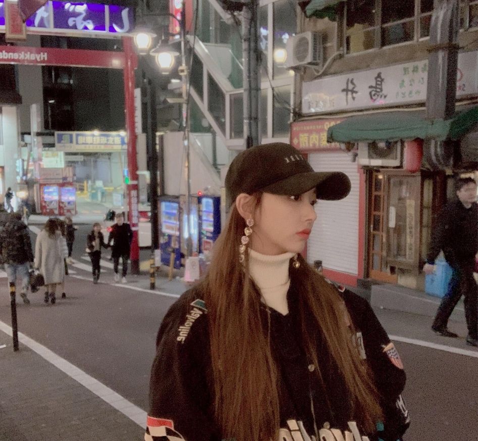 有情况？马伯骞深夜带两个美女回家，曾与孔雪儿闹绯闻