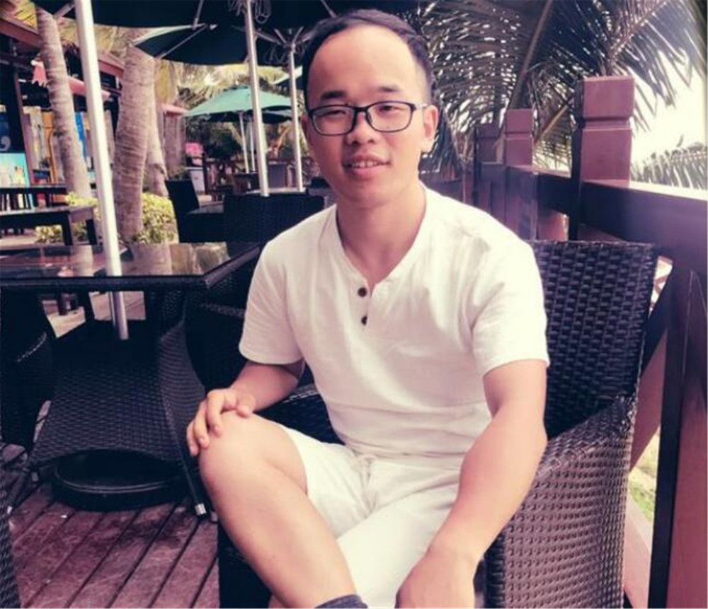 2008年吉剑在高考卷上批判高考制度，后外出打工，现事业小有所成