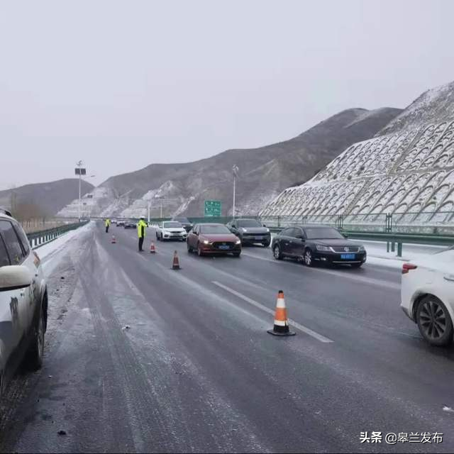 �����ɲ�Ⱥ�������� ��������ѩ����ģʽ��