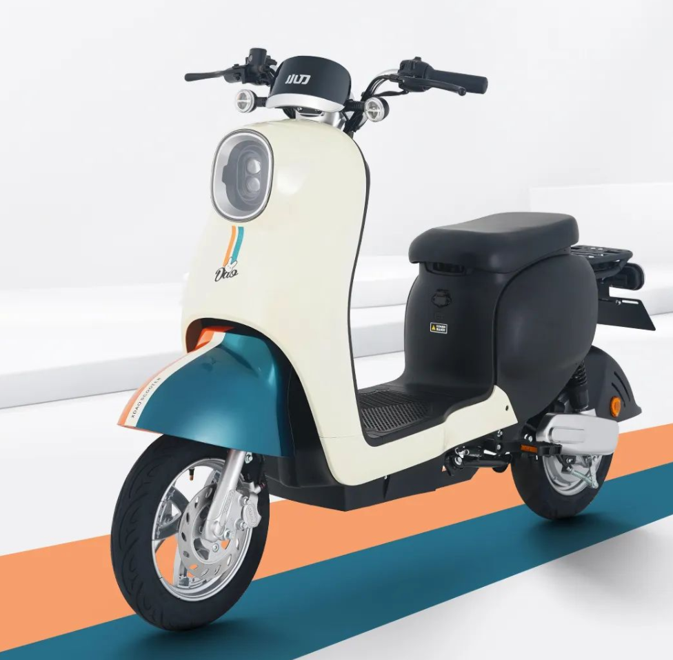 免驾照能上牌！雅迪、小刀2款高颜值国标电动车，性能一流跑得远