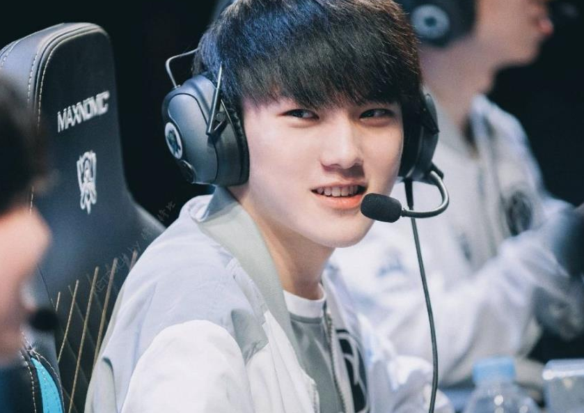 阿水自曝身高体重高172重66公斤网友差点信了