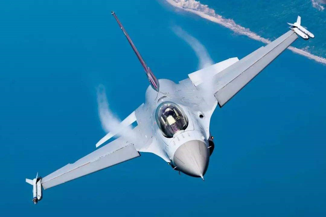 �ؼ�ʱ�����º��֣����������ȫ����Եġ�С������˭��