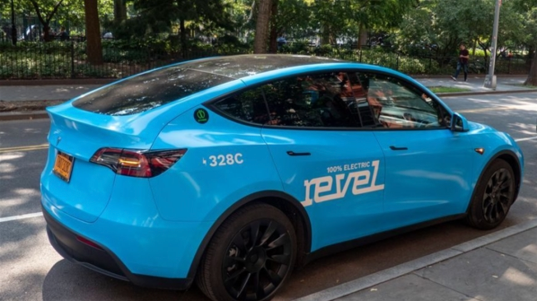 特斯拉在巴黎「刹车失灵」，1死3危20伤，司机：这车突然就加速了