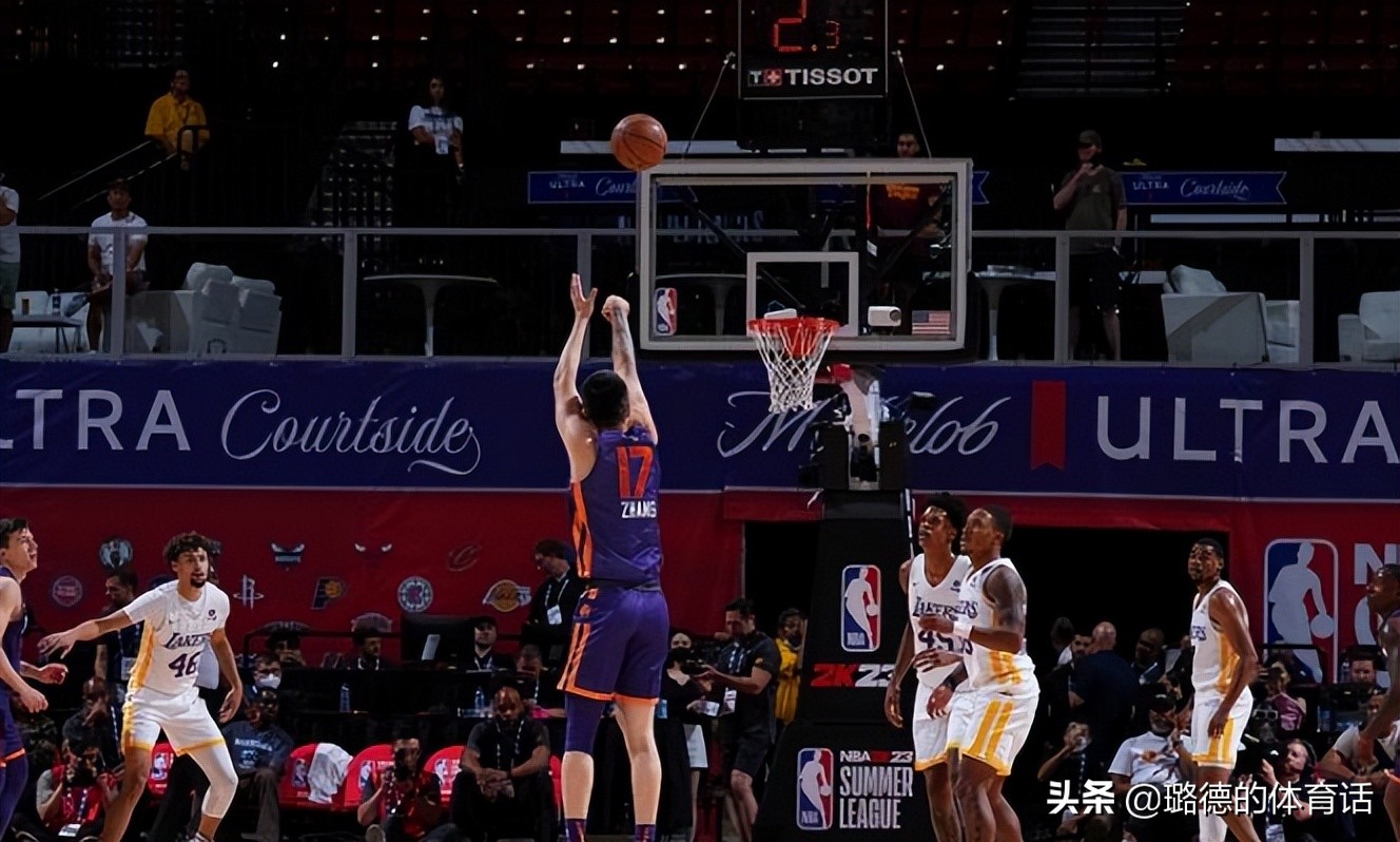 nba为什么有2个3分(恭喜！张镇麟NBA夏联首秀 2分47秒3分1板 苏群点评 本人霸气发声)