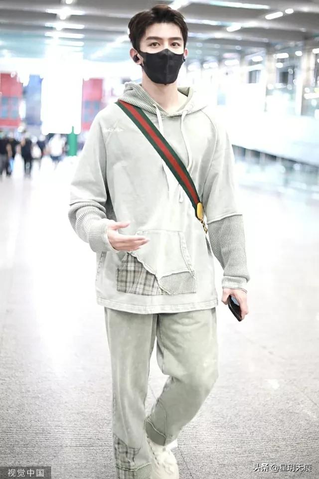 夏之光着灰色帽衫好少年 新剧《恋恋红尘》日前杀青