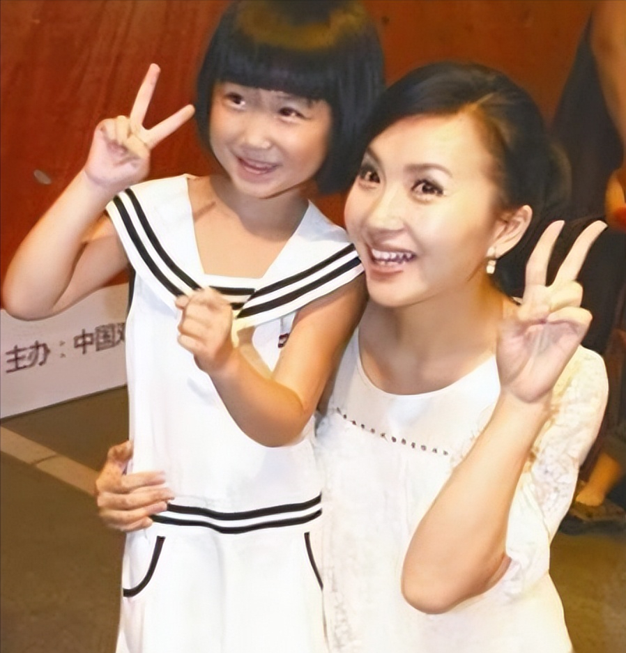 表面是明星，其实是大学老师的6位名人，个个桃李满天下