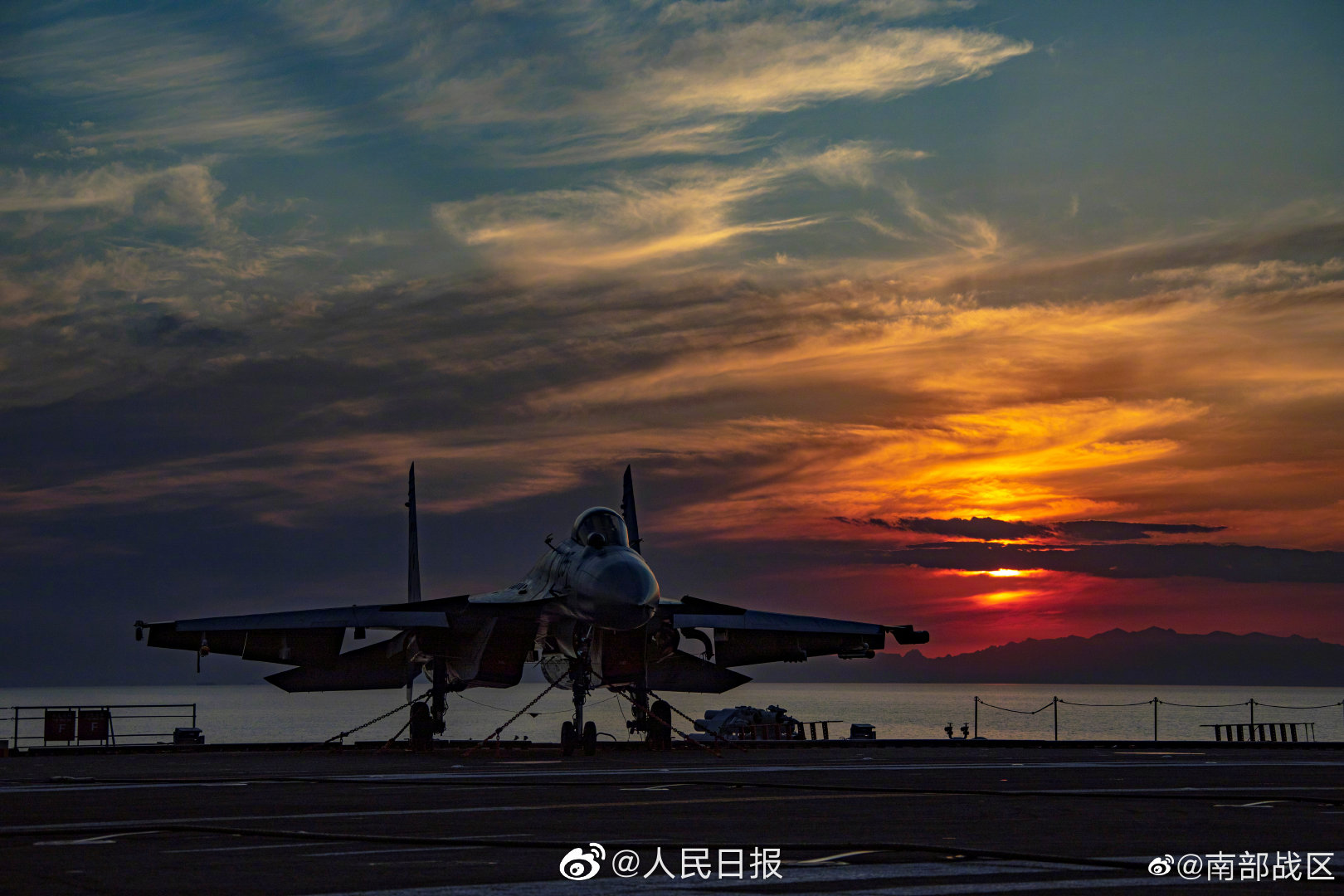 山东舰霸气高清壁纸（精选9张）图片